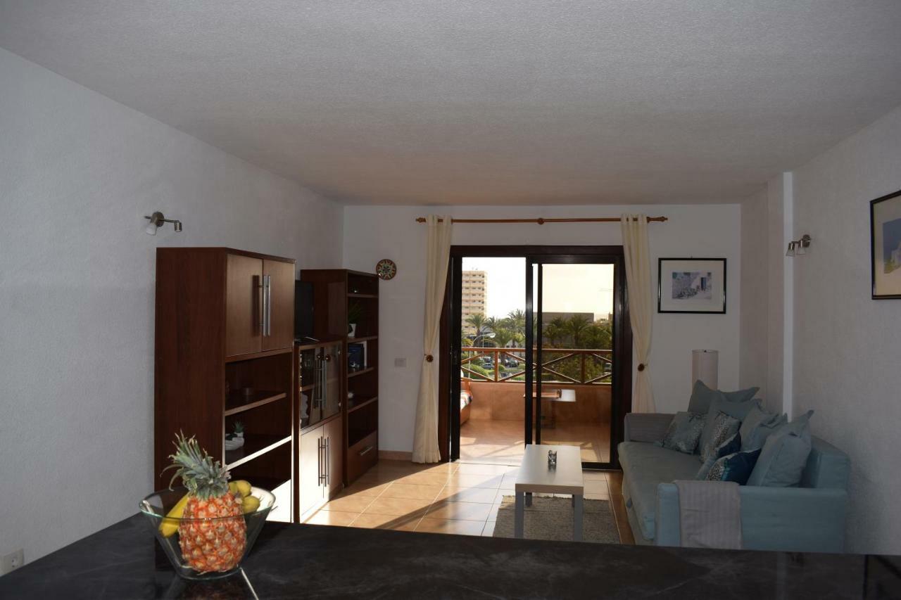 Sunny Summerland Los Cristianos, Ap With City And Ocean View Лос Кристианос Екстериор снимка