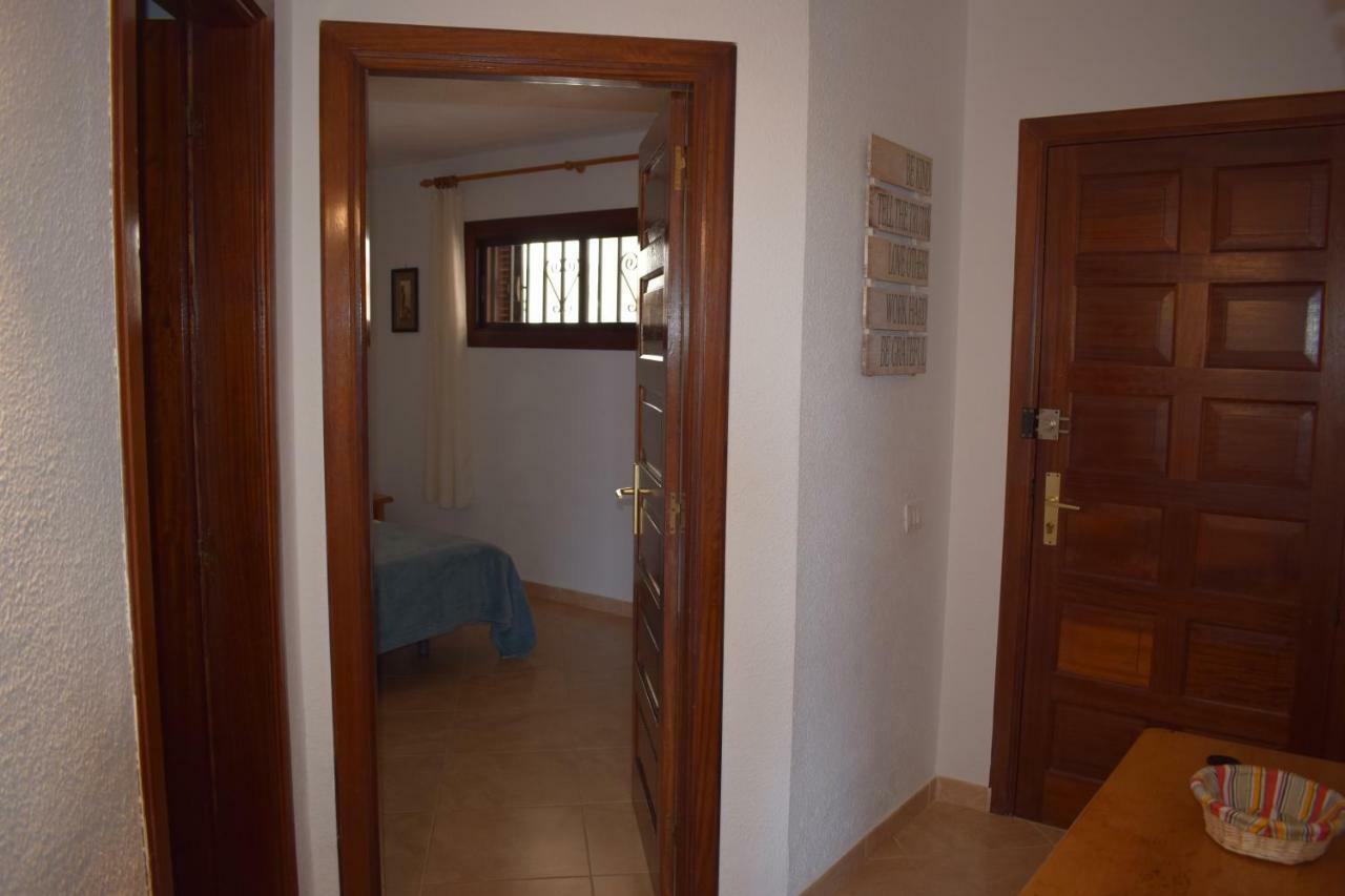 Sunny Summerland Los Cristianos, Ap With City And Ocean View Лос Кристианос Екстериор снимка