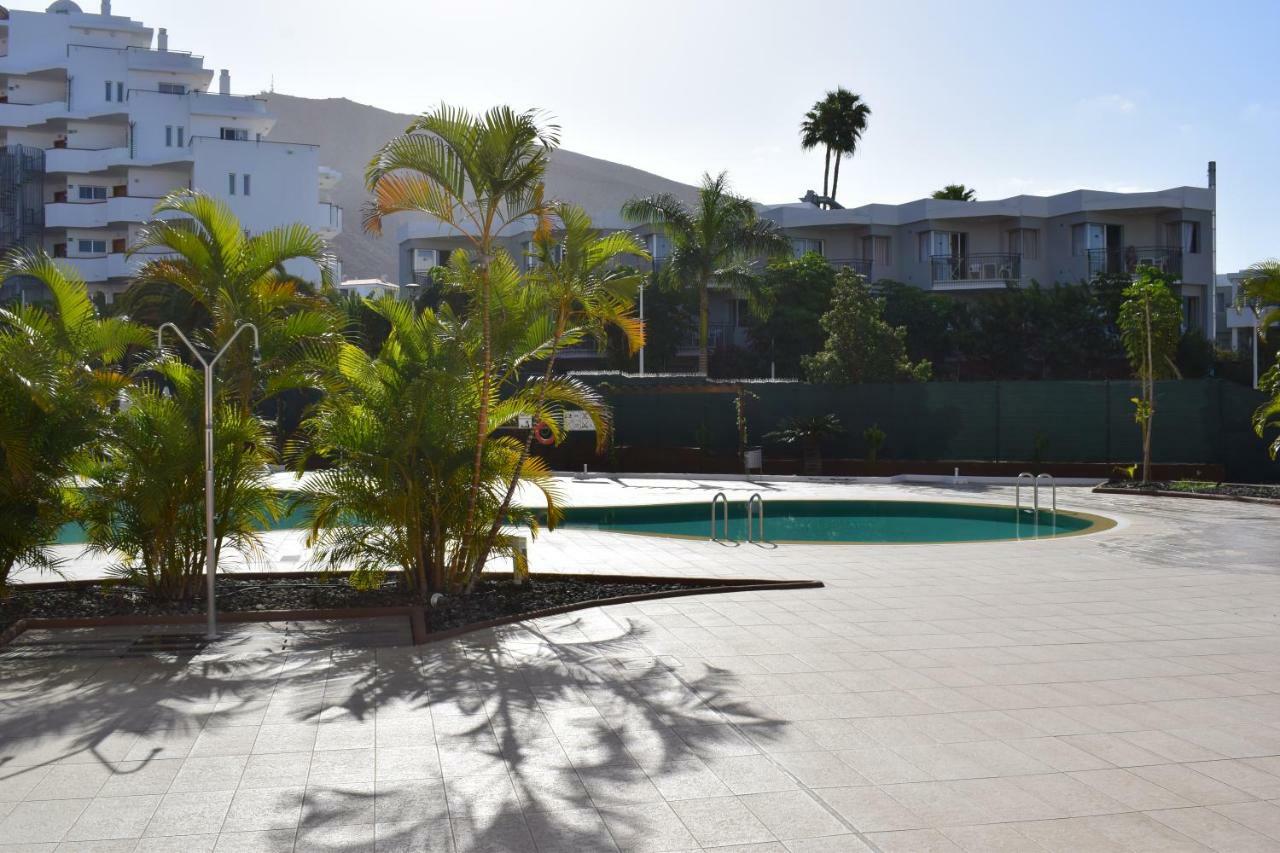 Sunny Summerland Los Cristianos, Ap With City And Ocean View Лос Кристианос Екстериор снимка
